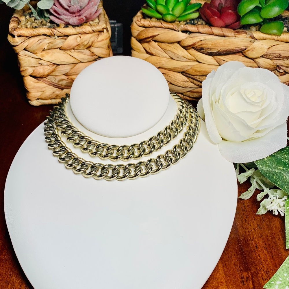 Beautiful Curb Chain Two-Strand Collar Necklace, in a Superb Gold Tone.